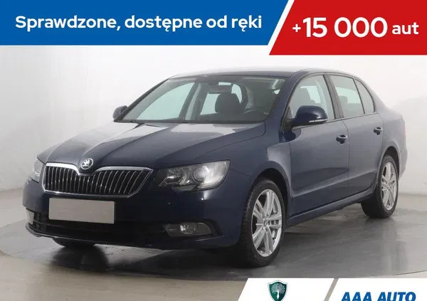 śląskie Skoda Superb cena 42000 przebieg: 134457, rok produkcji 2015 z Pruchnik